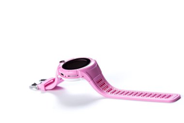 Pembe GPS çocuklar için akıllı saat, beyaz arka planda izole.