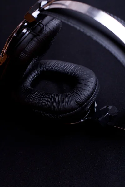 Black headphones — Stock Photo, Image