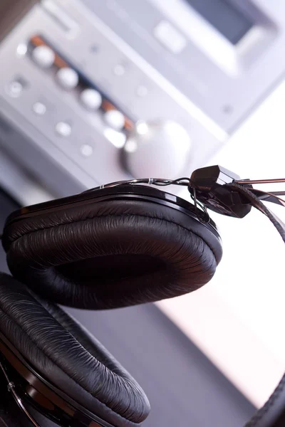 Black headphones — Stock Photo, Image