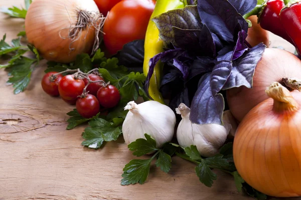 Vegetables & spices — Stock Photo, Image