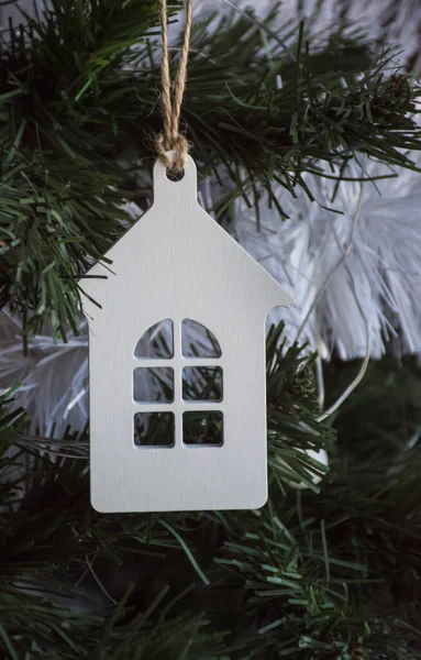 Makett Egy Üres Ház Mint Egy Ajándék Karácsonyfa — Stock Fotó