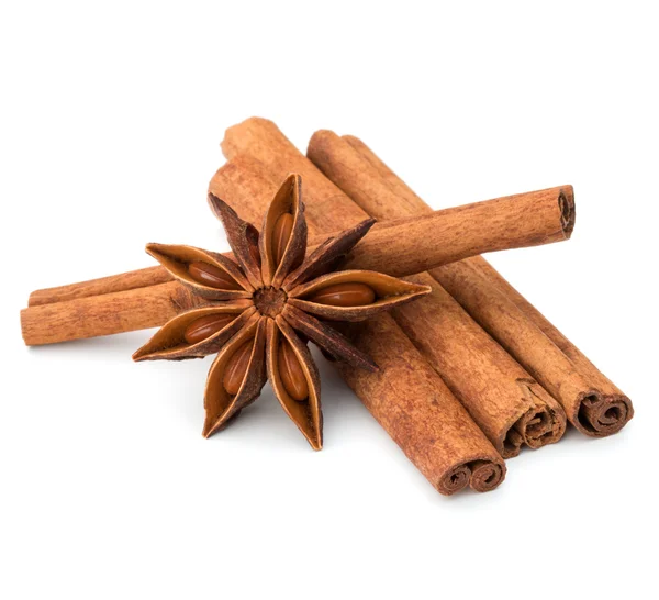 Palitos de canela y anís estrellado — Foto de Stock