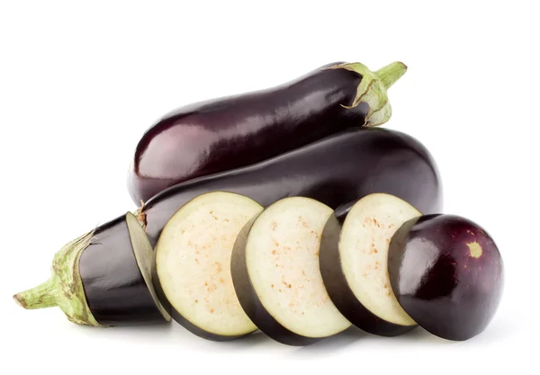 Rijpe glanzende aubergines — Stockfoto