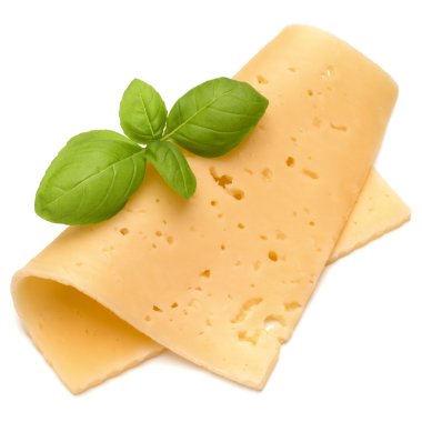 peynir dilimi ve fesleğen bitki yaprakları