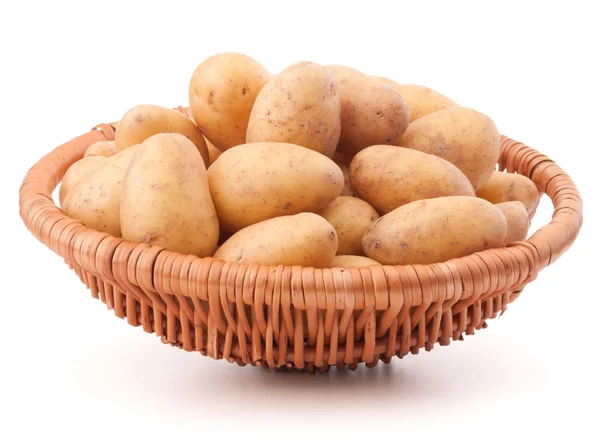 Potatoesin wicker basket — Stock Photo, Image