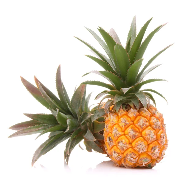 Fresh ripe pineapples — Stock Photo, Image