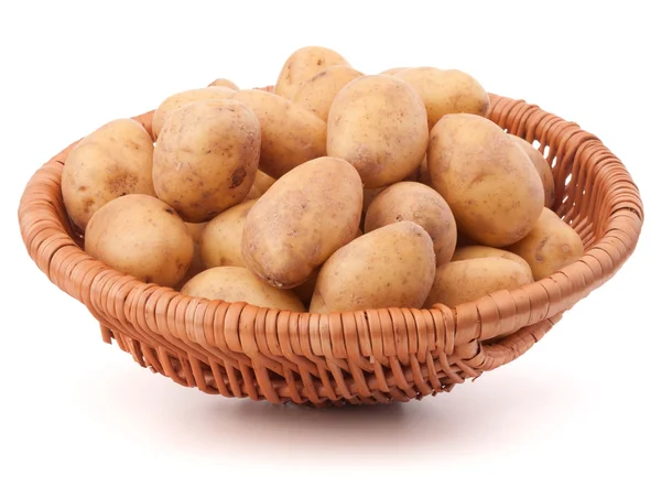 Potato tubers  in wicker basket — Stock Photo, Image