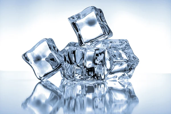 Ice cubes — Stock Photo, Image