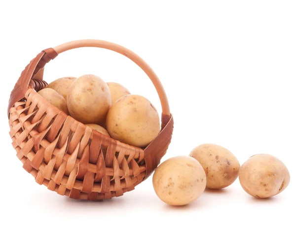 Potato tubers  in wicker basket — Stock Photo, Image