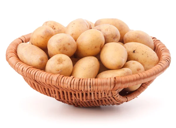 Potato tubers  in wicker basket — Stock Photo, Image