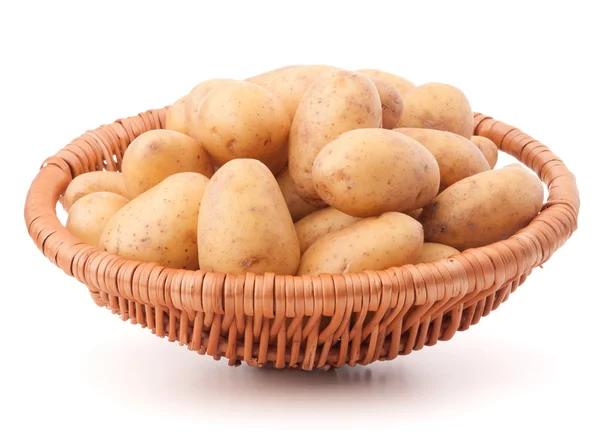 Tuberi di patate in cesto di vimini — Foto Stock