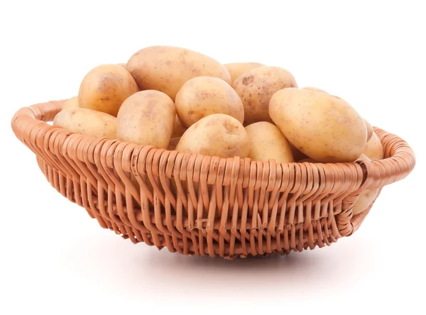 Potato tuber  in wicker basket — Stock Photo, Image