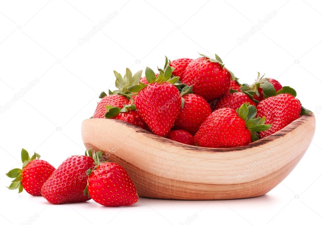 Strawberries in wooden bowl cutout