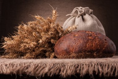 somun ekmek ve çavdar kulakları natürmort 