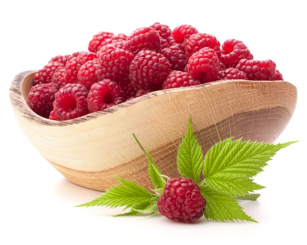 Raspberries in wooden bowl — Stock Photo, Image