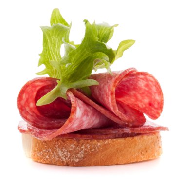 sandviç salam sosis ile