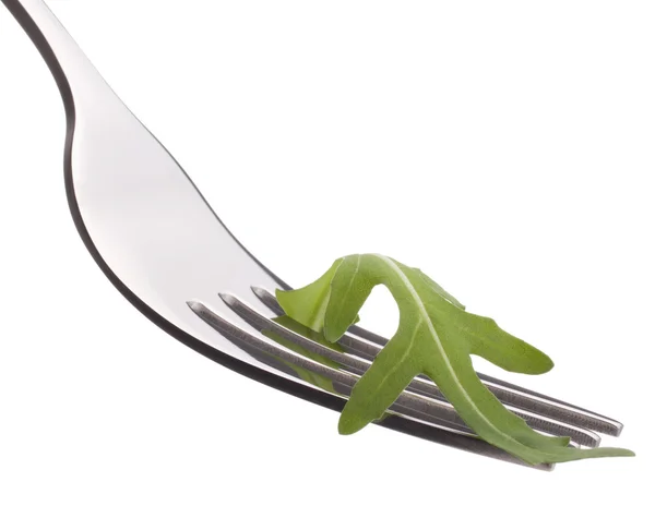 Salada de rúcula fresca em garfo — Fotografia de Stock