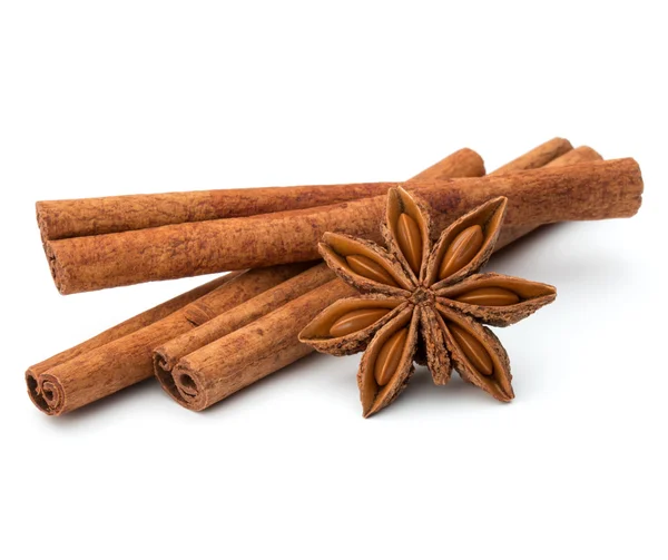 Palitos de canela y anís estrellado — Foto de Stock