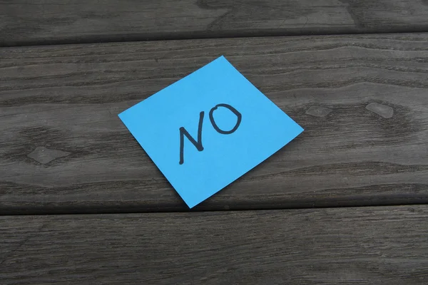 Mavi fırça ile amacıyla bir temizlik bezi