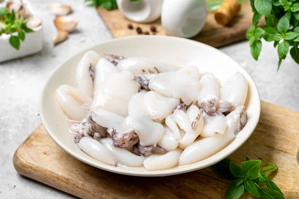 Raw Cuttlefish Ceramic Plate Kitchen Table Lots Peeled Squid Bowl — Stock Photo, Image