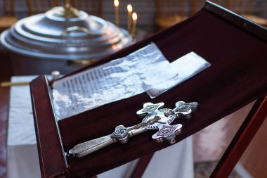 Kilisedeki dekorasyon unsurları.