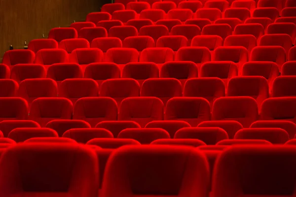 Asientos Vacíos Terciopelo Rojo Auditorio Cine — Foto de Stock