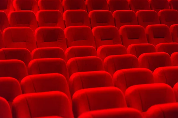 Lege Rode Fluwelen Stoelen Bioscoop Auditorium — Stockfoto