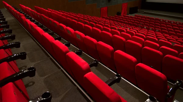 Una Sala Cine Vacía Con Asientos Terciopelo Rojo Cine Vacío —  Fotos de Stock