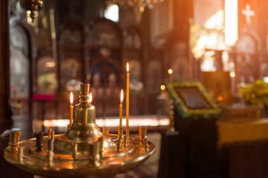 Kiev, Ukrayna - 18 Ekim 2019 - St. Pokrovsky Kilisesi. Dış ve iç görünüş. Ayrıntılar.