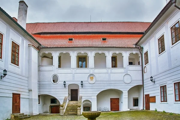 Binnenplaats in Cesky Krumlov — Stockfoto