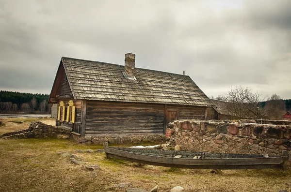 Casa en un pueblo — Foto de Stock