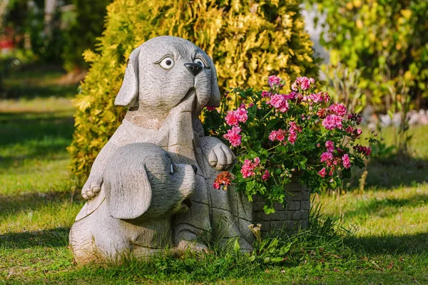 Figurine Dog Garden — Stock Photo, Image