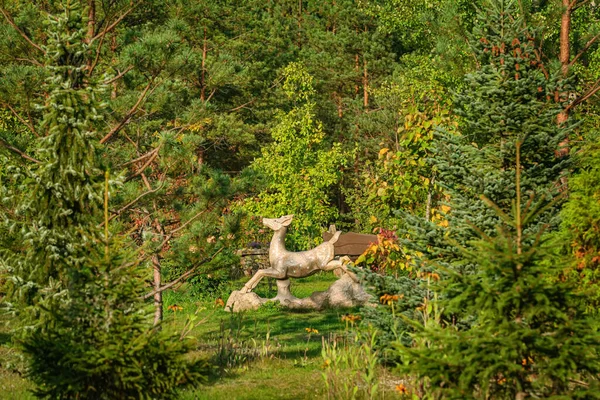 Figur Eines Rehs Garten — Stockfoto