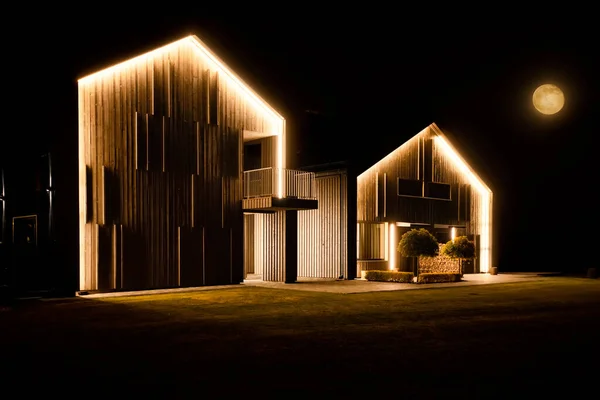 Domy Oświetleniem Nocnym Północy — Zdjęcie stockowe