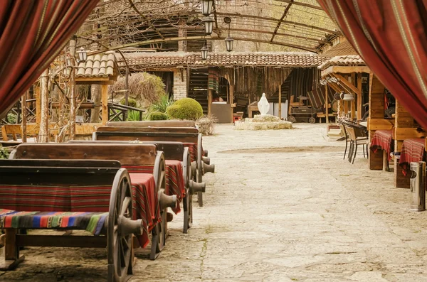 Antiguo patio interior — Foto de Stock