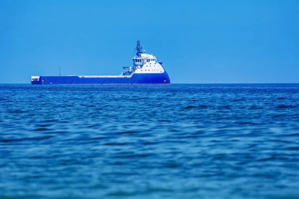 Navio de abastecimento offshore — Fotografia de Stock