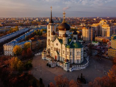 Akşamları Voronezh, Annunciation Cathedral, hava aracı manzarası.