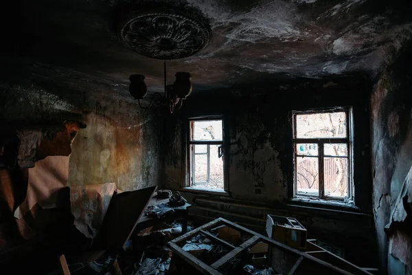 Quemado Antiguo Interior Casa Rural Consecuencias Del Fuego —  Fotos de Stock