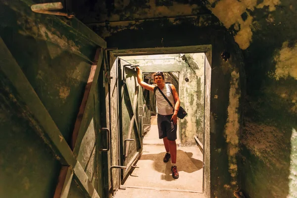 Urban explorer infiltrates into old soviet bunker.