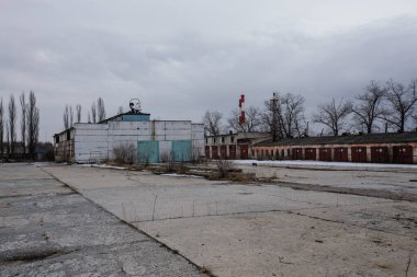 Terk edilmiş sanayi bölgesi yıkım için bekliyor..