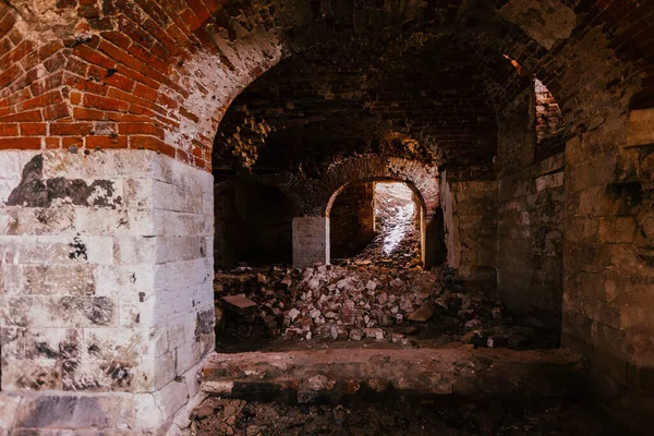 Old Vaulted Red Brick Cellar Abandoned Building — Stock Photo, Image