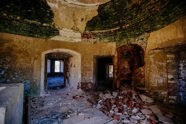 Velha Mansão Histórica Abandonada Ruínas Vista Interior — Fotografia de Stock