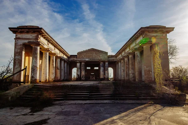 Vecchio Obitorio Abbandonato Raccapricciante Nel Cimitero Volzhsky — Foto Stock