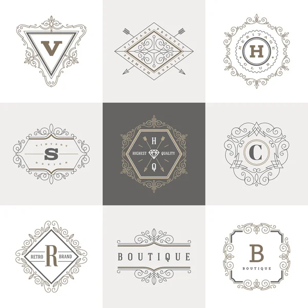 Monogram logotyp mall med blomstrar kalligrafiska eleganta prydnad element. Design med brev för café, butik, butik, restaurang, boutique, hotel, heraldiska, mode och etc. — Stock vektor