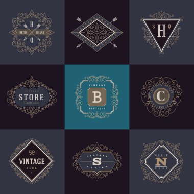 Monogram logo şablonu flourishes kaligrafi zarif süsleme elemanları ile kümesi. Kimlik tasarımı kafe, dükkan, mağaza, Restoran, butik, otel, Hanedan, mektup ile moda ve vb.