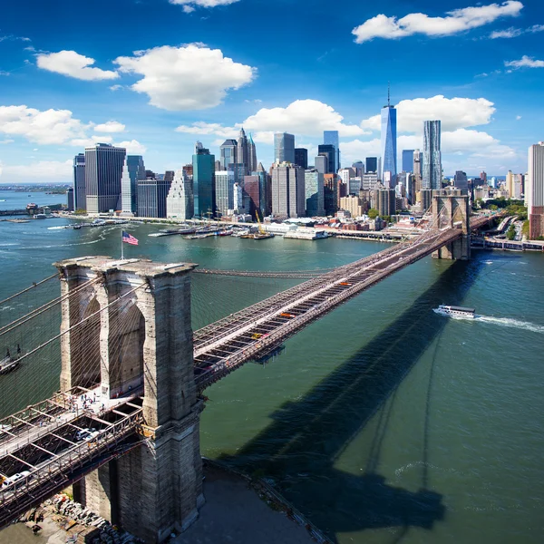 Brooklyn Bridge i New York - Flygbild — Stockfoto