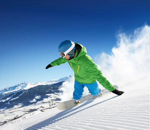 Snowboarder en altas montañas —  Fotos de Stock