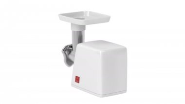 beyaz üzerine kıyma makinesi