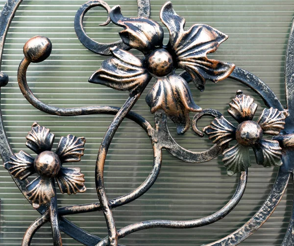 Puertas Metálicas Con Elementos Decorativos Productos Forjados — Foto de Stock