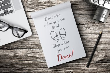 İlham alıntı olduğunu not defteri üzerinde.